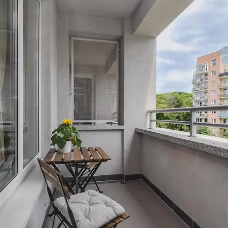 Etna Tranquil With Balcony By Renters * Kołobrzeg