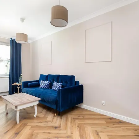 Etna Tranquil With Balcony By Renters Apartamento